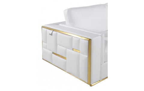 1130 DivanItalia White Sofa – Top Grain Italian LeatherModel:  1130-WHITE-S