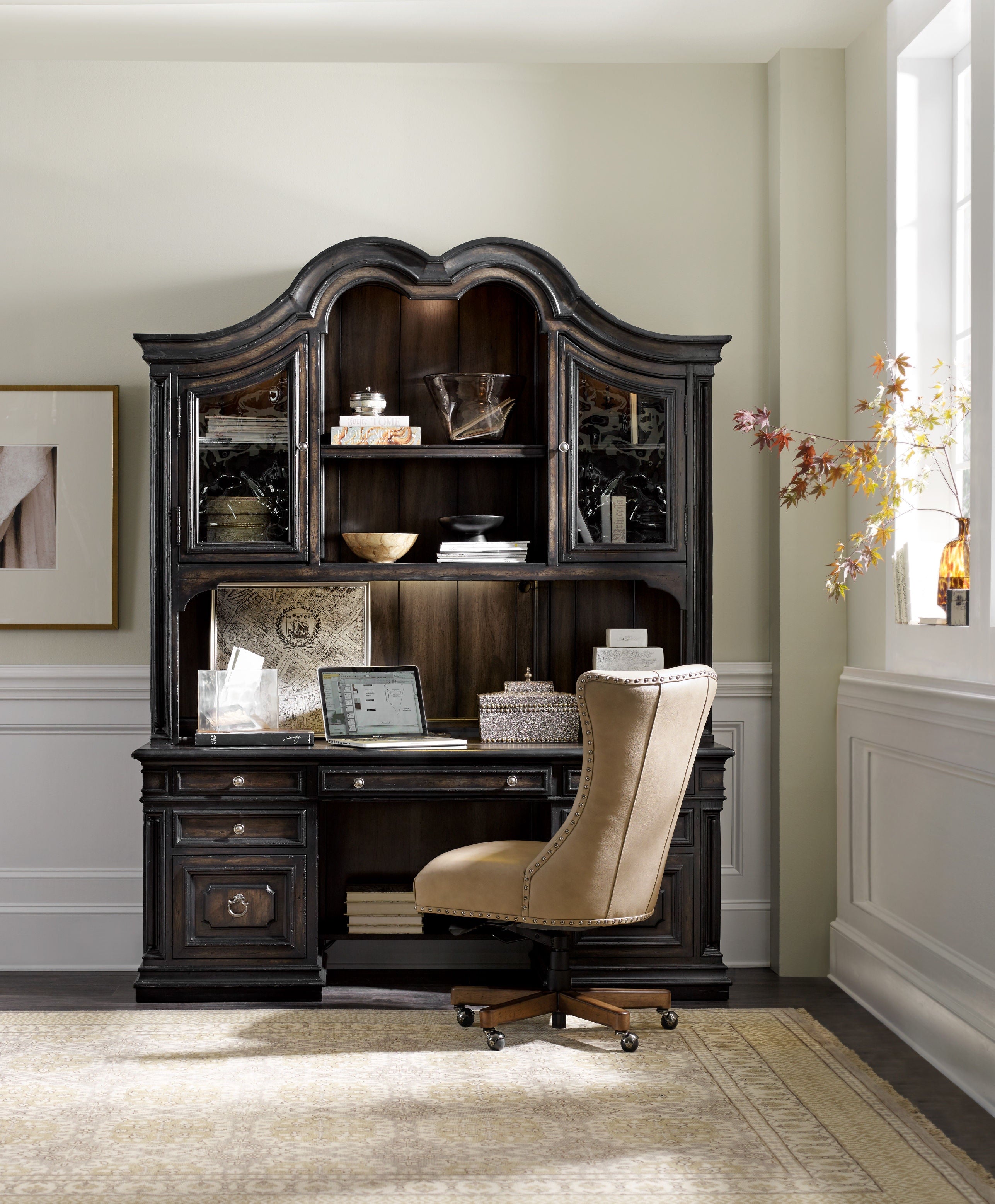 Hooker Furniture Home Office Lynn Executive Swivel Tilt Chair