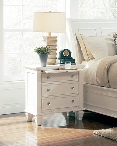 Coaster Sandy Beach 3-drawer Nightstand White Model 201302