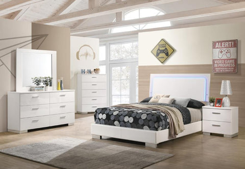 Coaster Felicity 4-piece Full Bedroom Set with LED Lighting Glossy White Model 203500F-S4