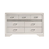 Coaster Miranda 7-drawer Dresser White and Rhinestone Model 205113