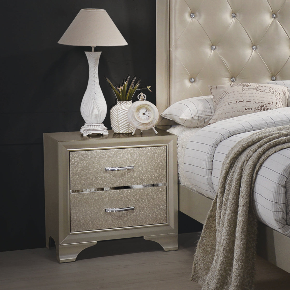 Coaster Beaumont 2-drawer Rectangular Nightstand Champagne Model 205292