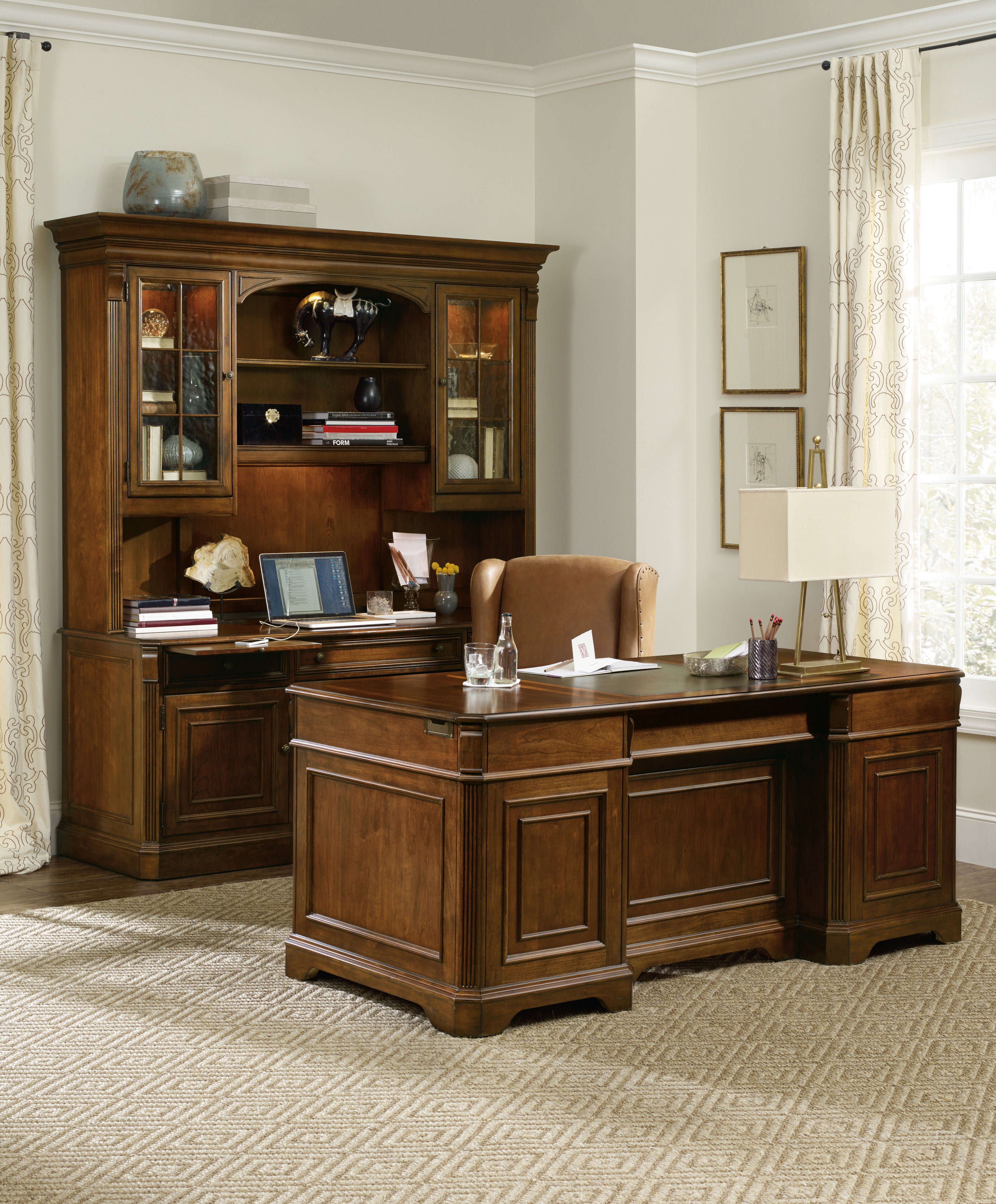 Hooker Furniture Home Office Brookhaven Executive Desk