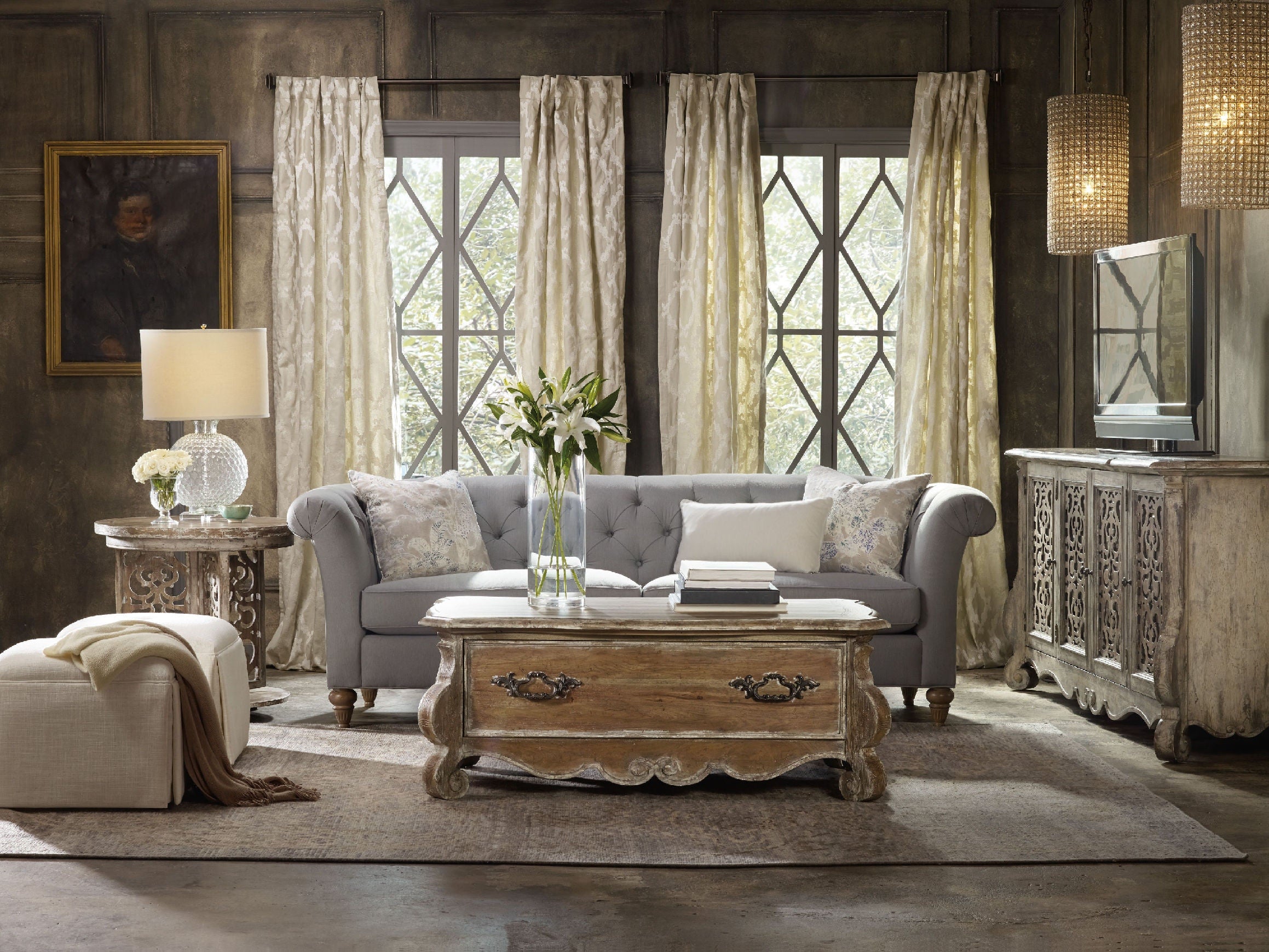 Hooker Furniture Living Room Chatelet Rectangle Cocktail Table