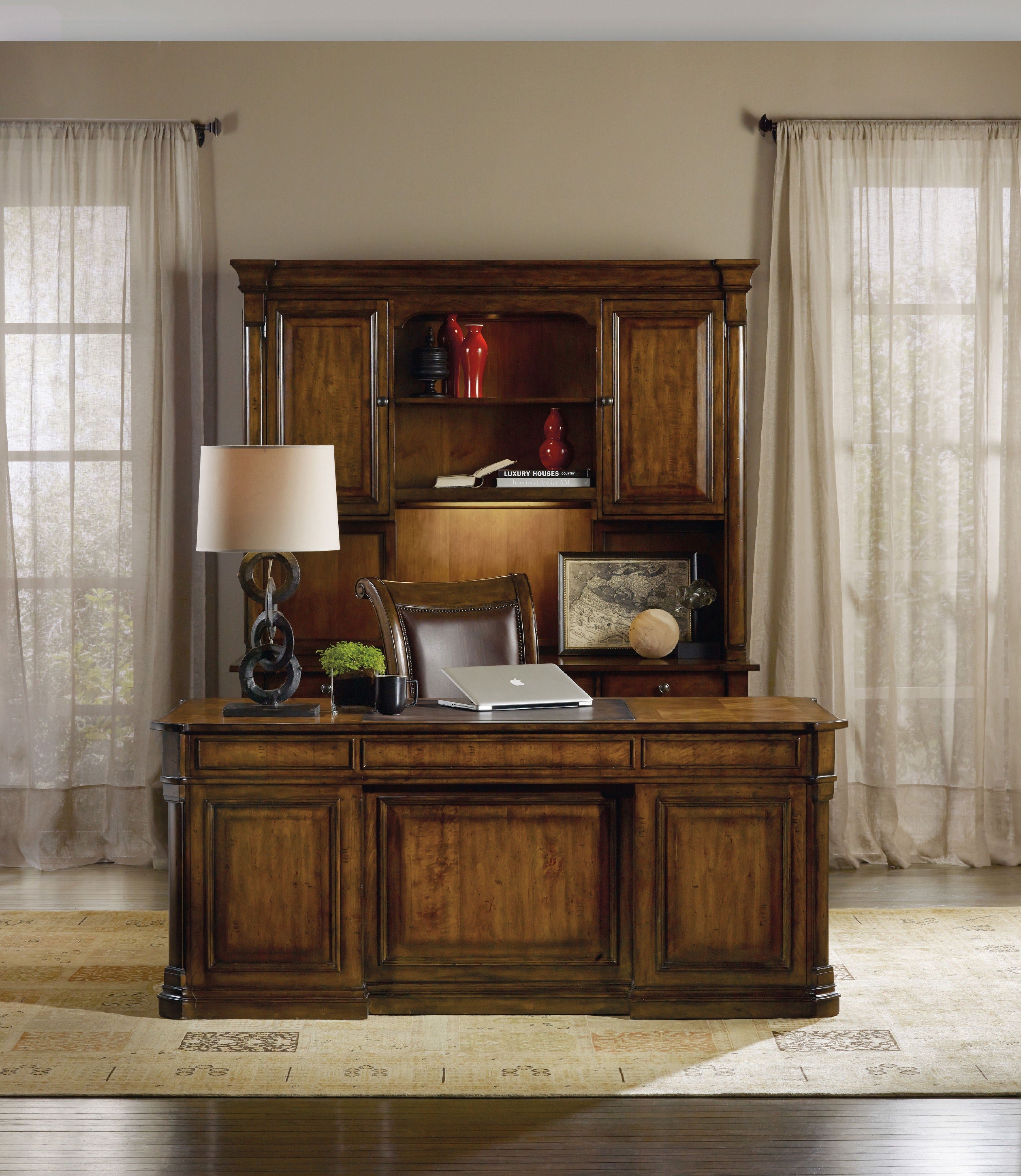 Hooker Furniture Home Office Tynecastle Executive Desk