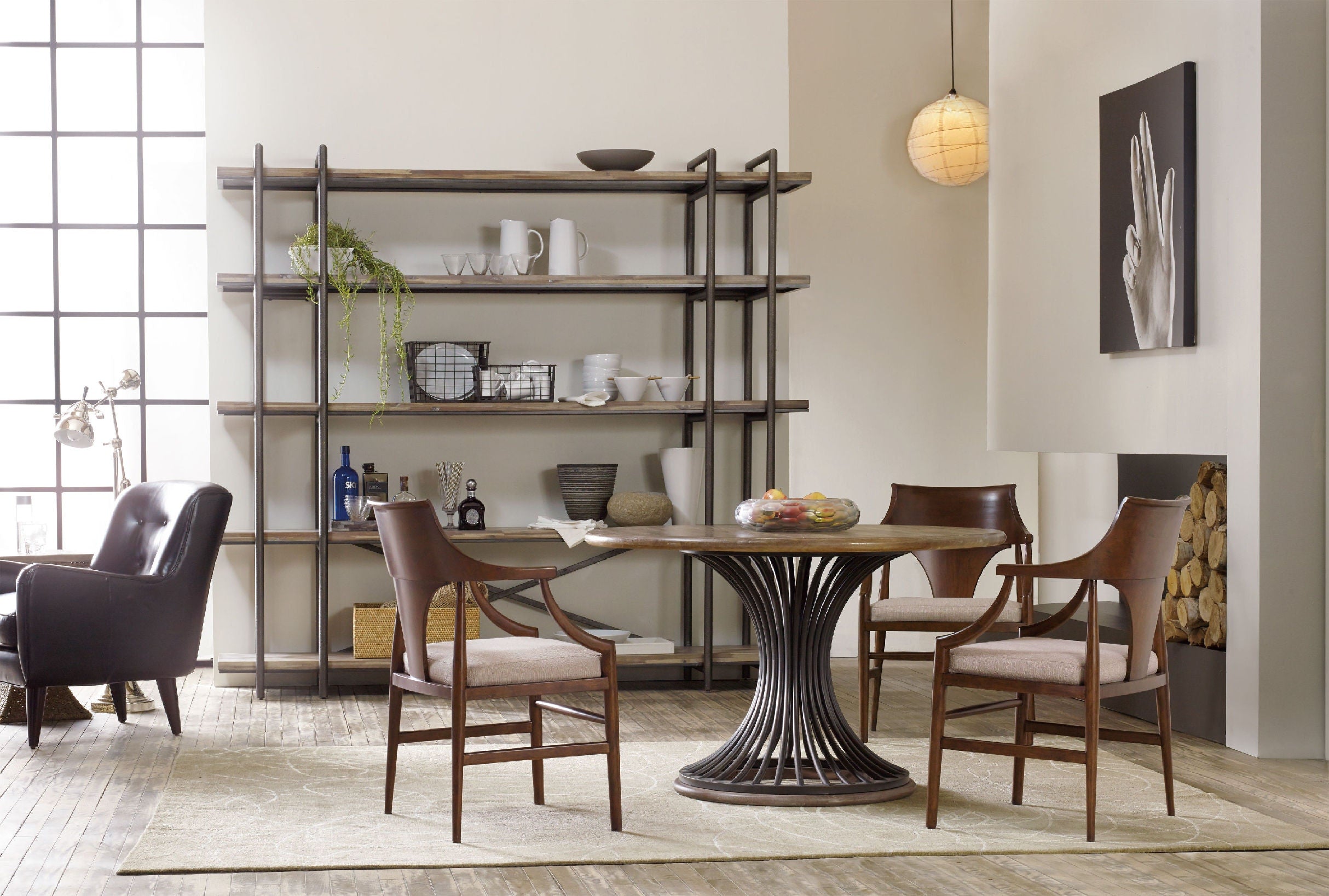 Hooker Furniture Casual Dining Studio 7H Cinch Round Dining Table