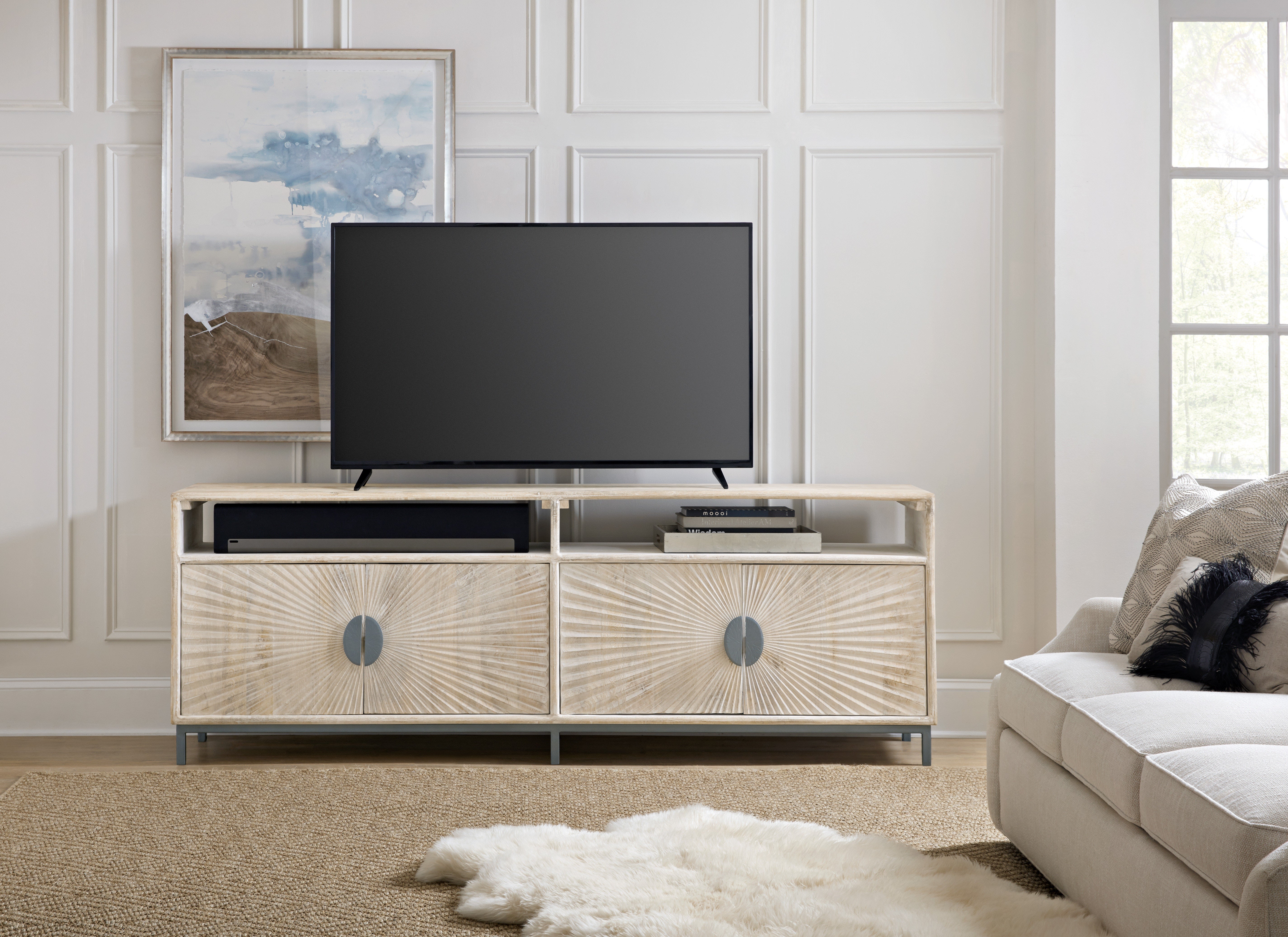 Hooker Furniture Home Entertainment Door Entertainment Console