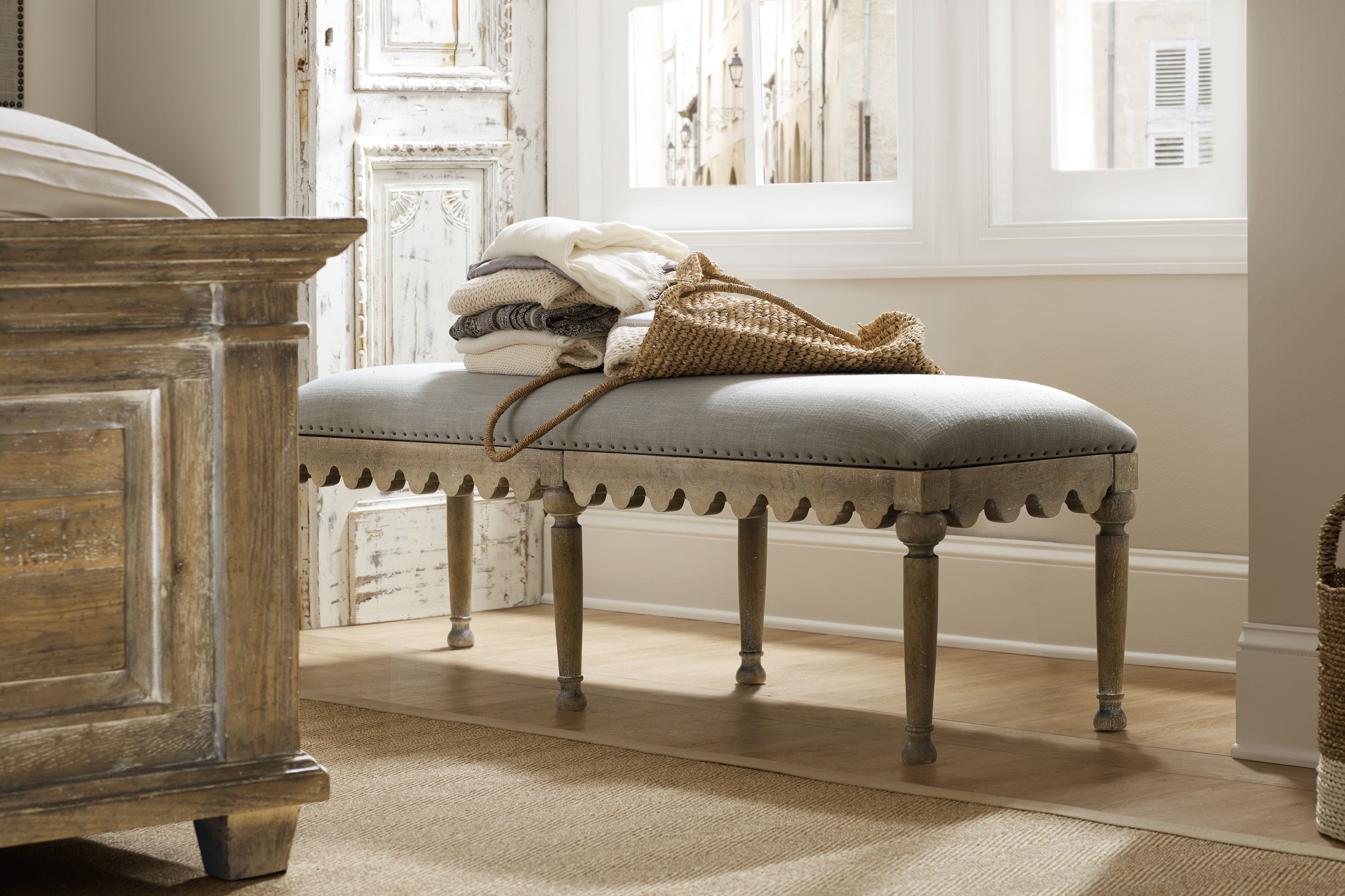 Hooker Furniture Bedroom Boheme Madera Bed Bench