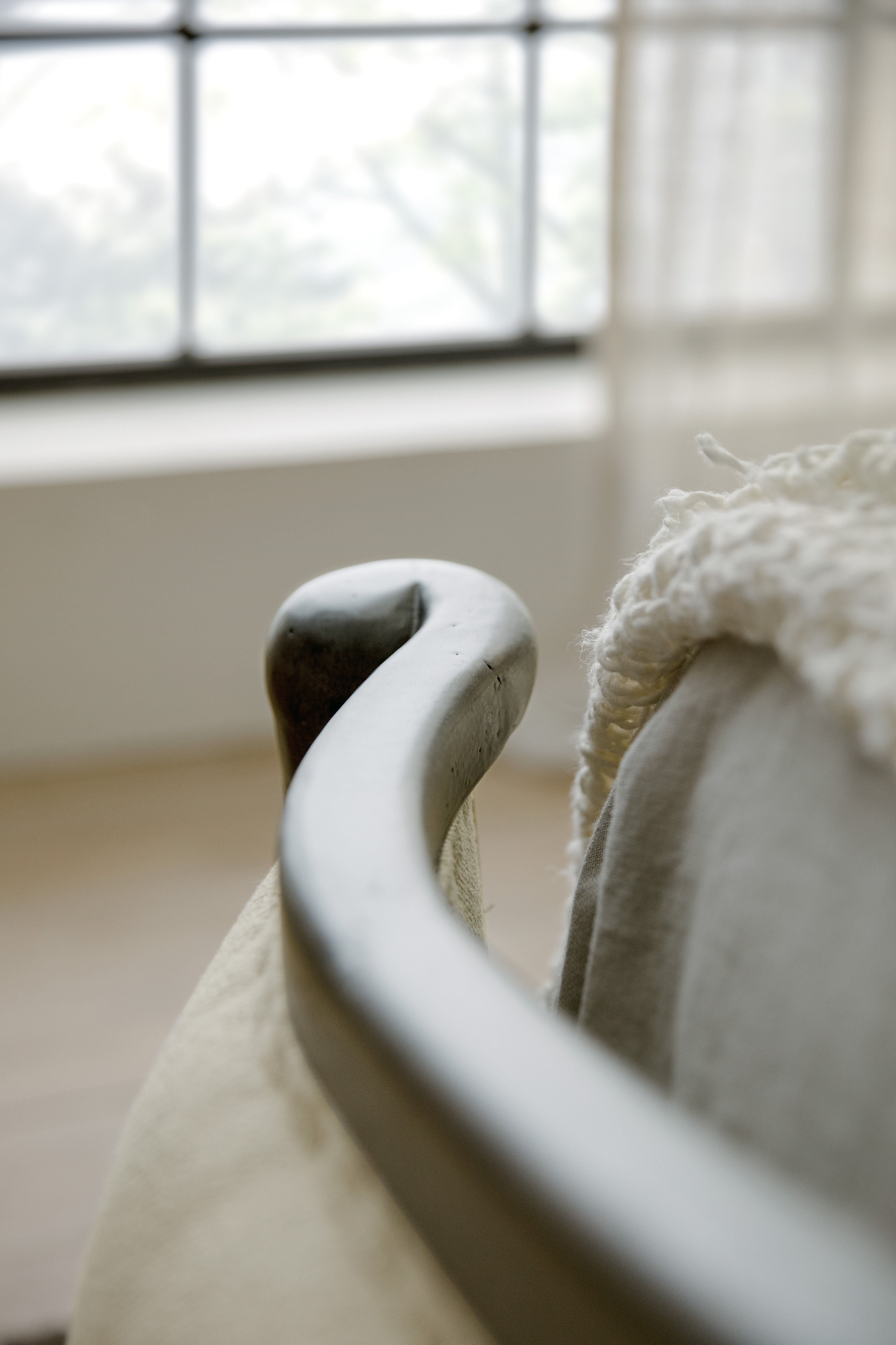 Hooker Furniture Bedroom Ciao Bella Cal King Upholstered Bed- Black