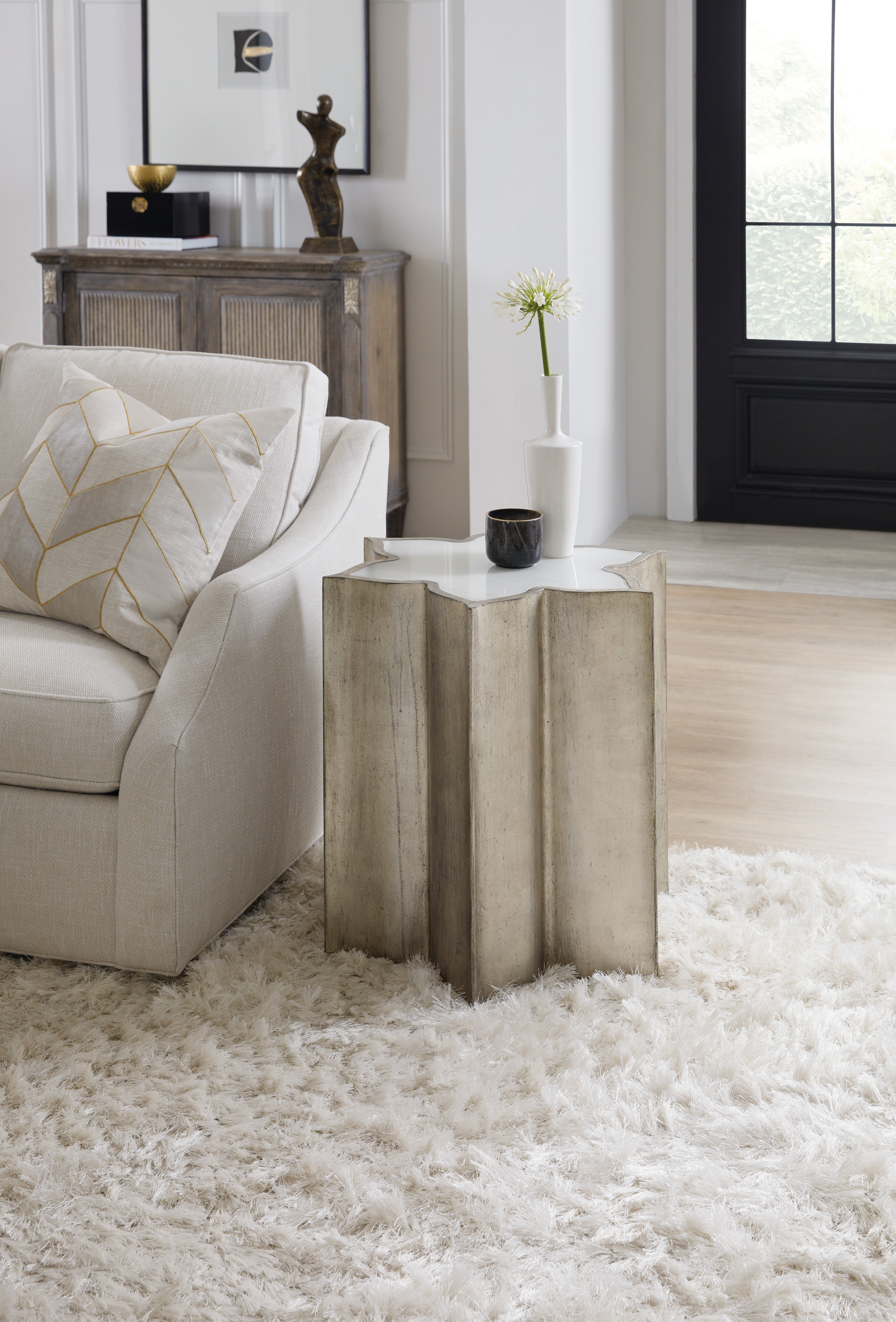 Hooker Furniture Living Room Sanctuary C Est La Vie End Table