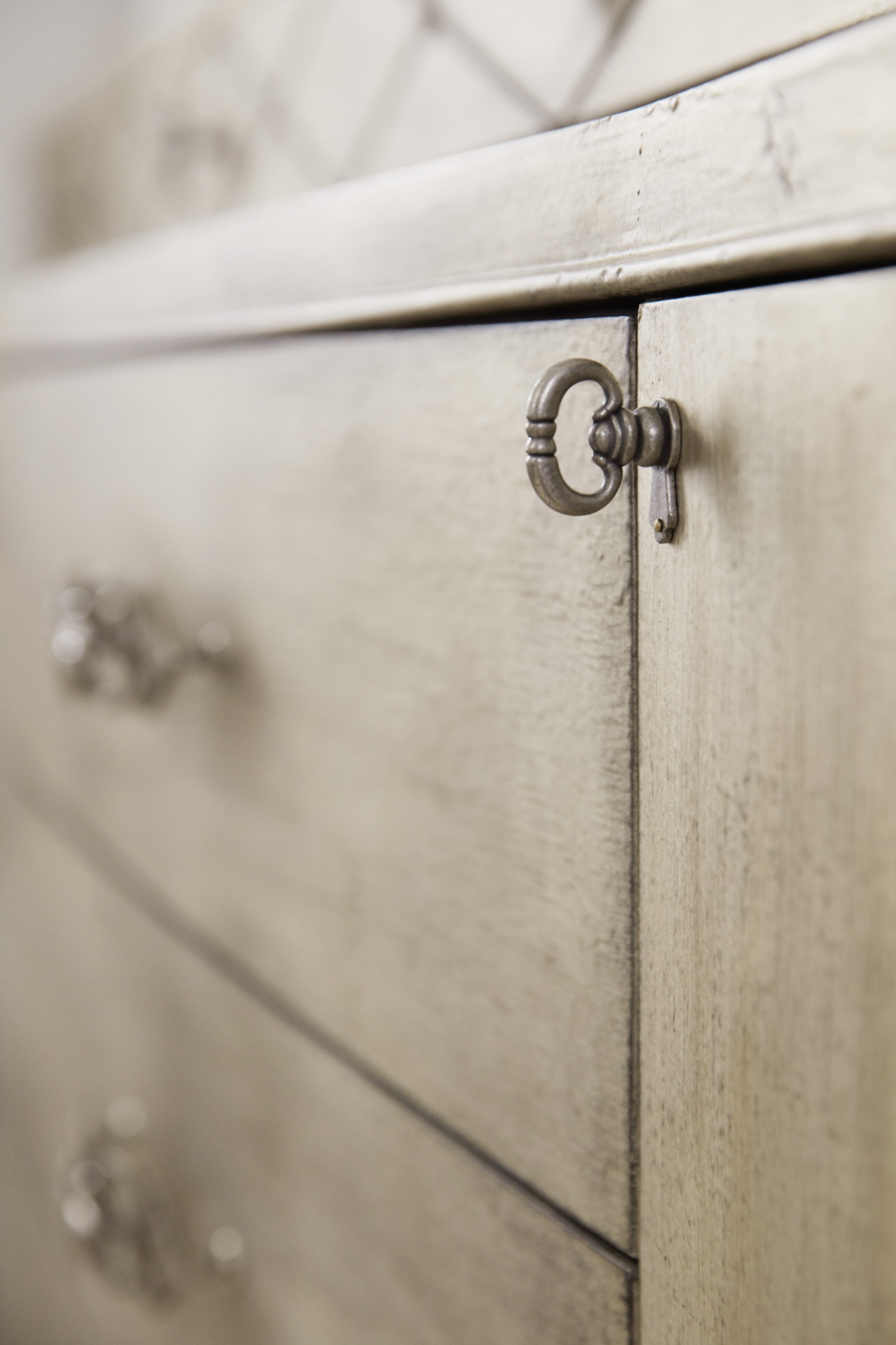 Hooker Furniture Bedroom Sanctuary Diamont Dresser