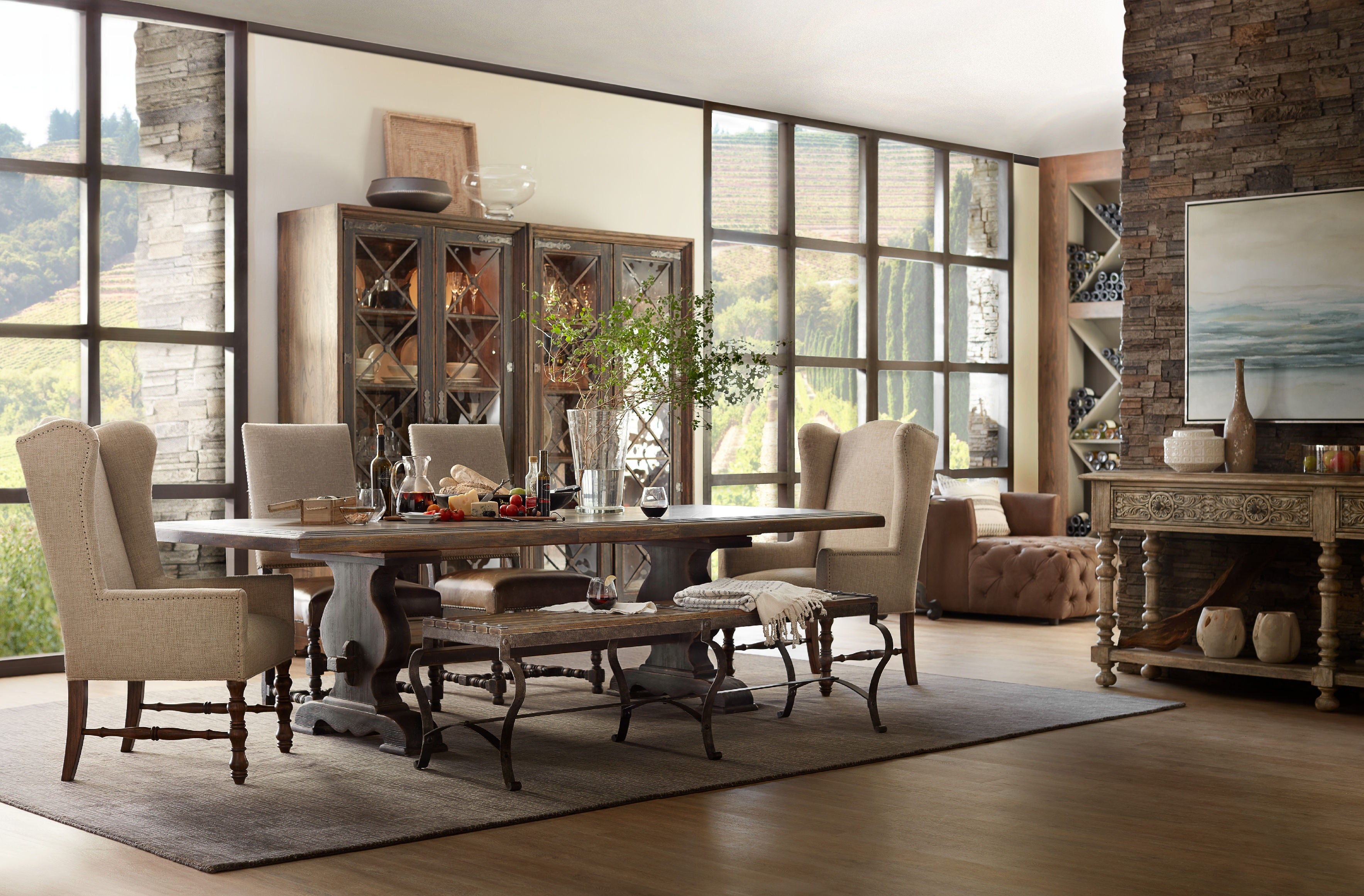 Hooker Furniture Casual Dining Bandera 86in Table w/2-18in Leaves