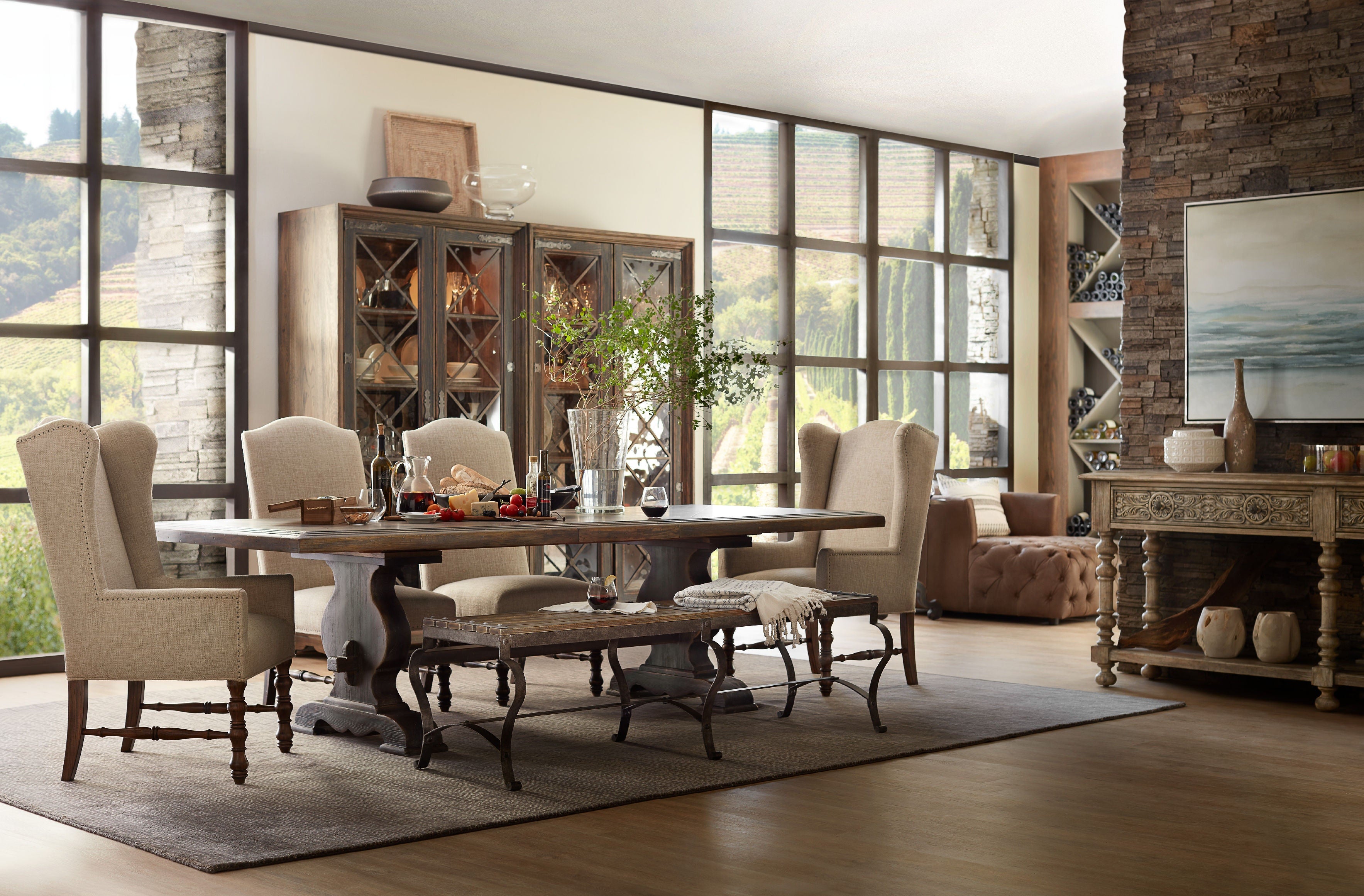 Hooker Furniture Casual Dining Bandera 86in Table w/2-18in Leaves