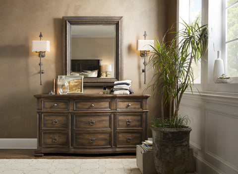 Hooker Furniture Bedroom Williamson Nine-Drawer Dresser