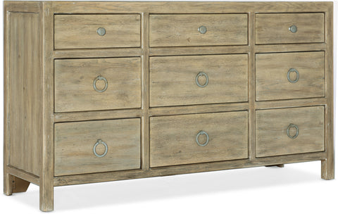 Hooker Furniture Bedroom Surfrider Nine-Drawer Dresser