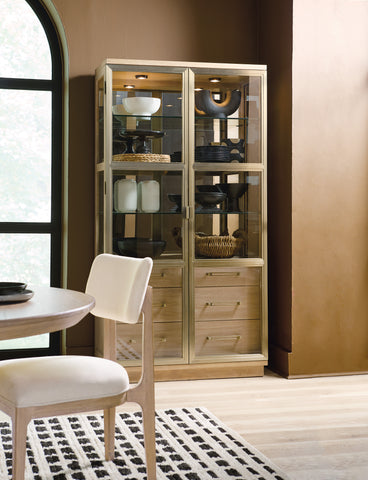 Hooker Furniture Casual Dining Banyon Bay Display Cabinet