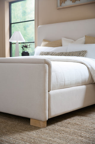 Hooker Furniture Bedroom Banyon Bay Queen Upholstered Bed
