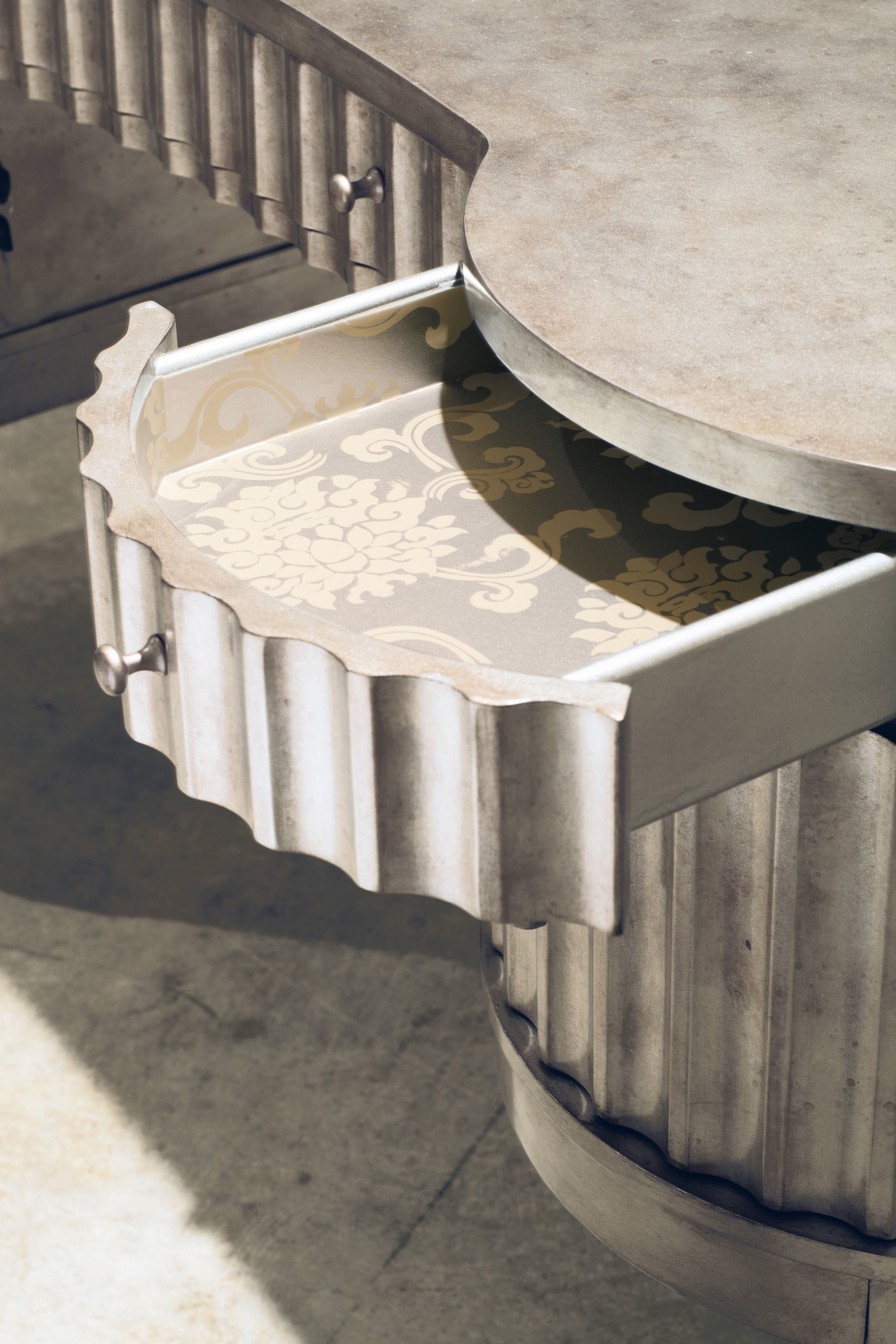 Hooker Furniture Home Office Melange Fluted Kidney Desk