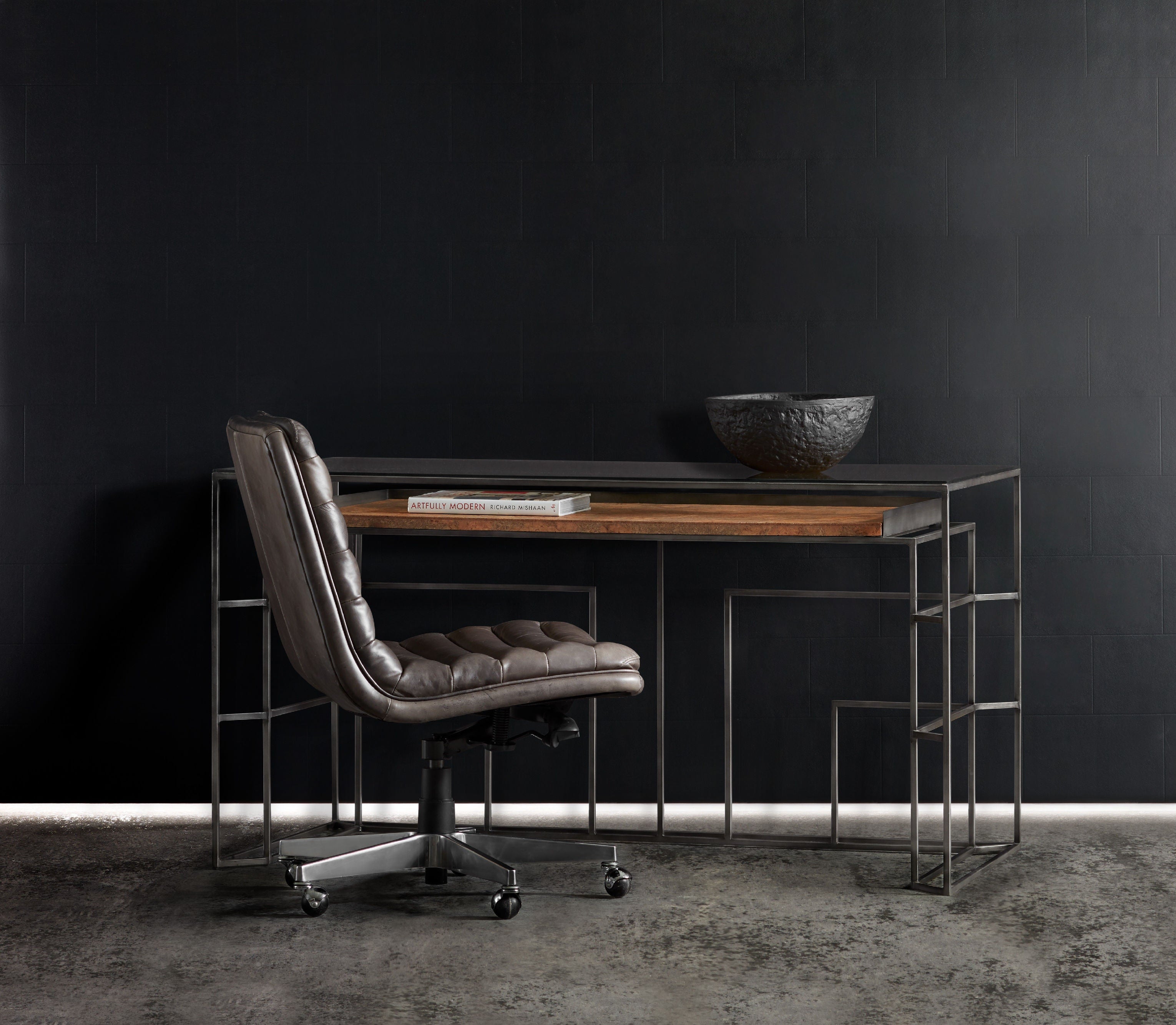 Hooker Furniture Home Office Wyatt Executive Swivel Tilt Chair