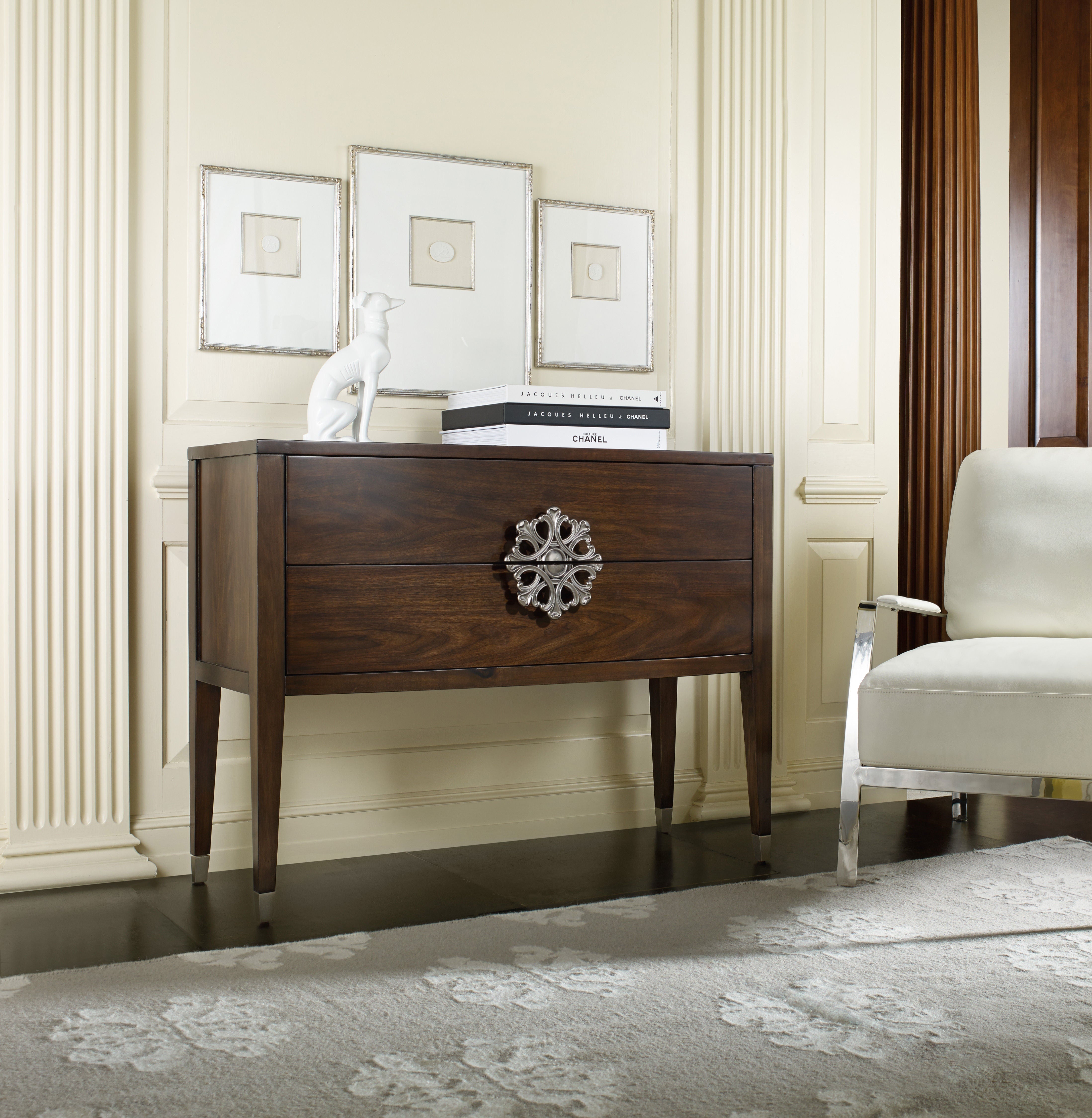 Hooker Furniture Living Room Medallion Console