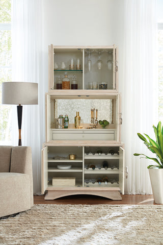 Hooker Furniture Casual Dining Nouveau Chic Bar Cabinet