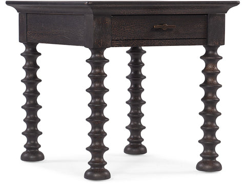 Hooker Furniture Living Room Big Sky Turned Leg End Table