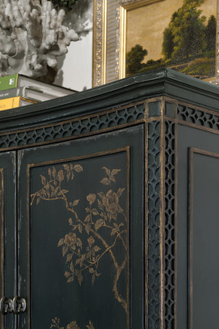 Hooker Furniture Living Room Charleston Two-Door Accent Chest