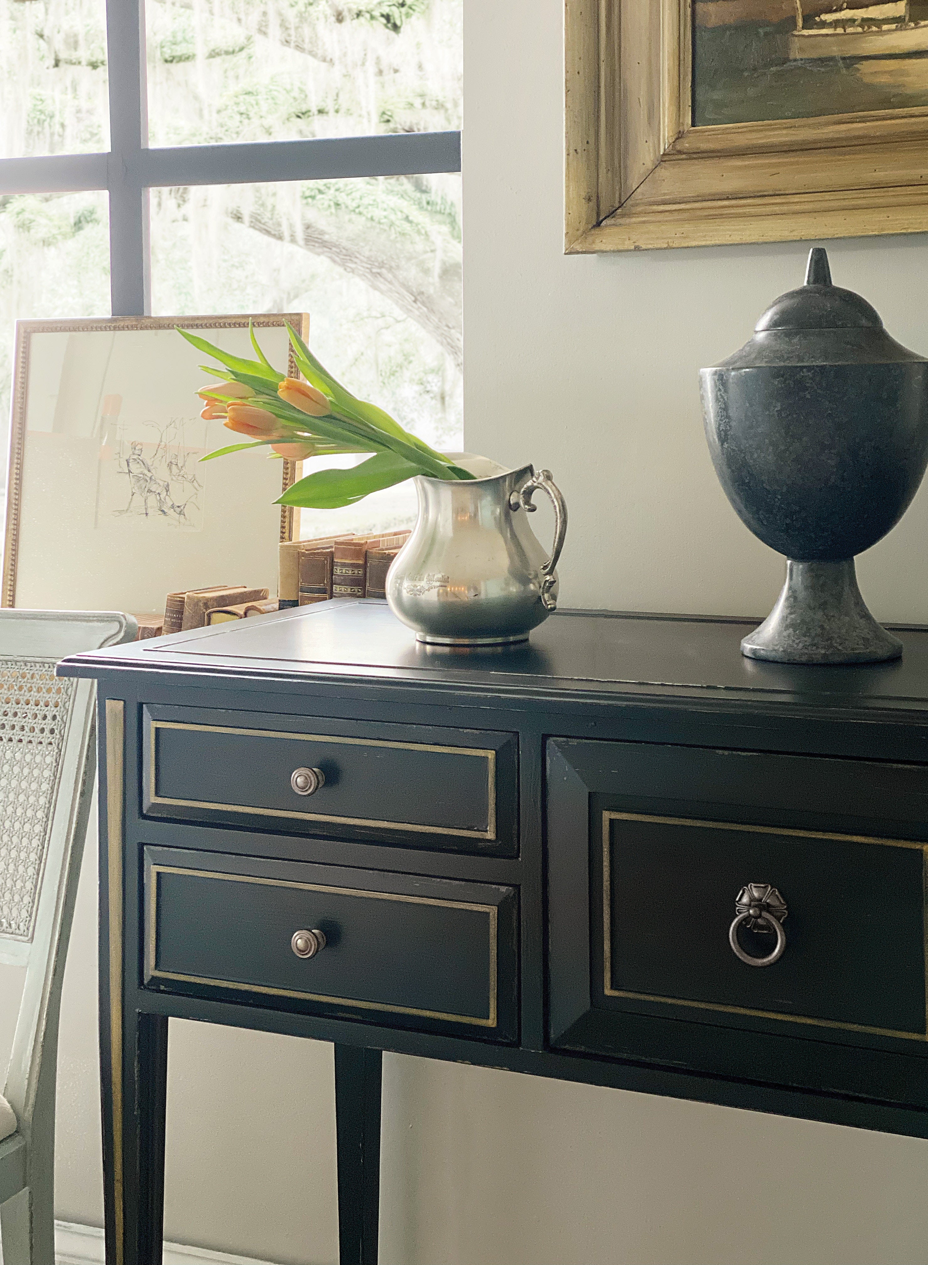 Hooker Furniture Living Room Charleston Five-Drawer Console Table