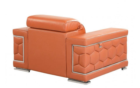 692 DivanItalia Beige Chair – Top Grain Italian LeatherModel:  692-CAMEL-CH
