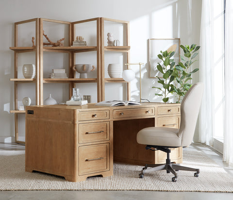 Hooker Furniture Home Office Retreat Executive Desk