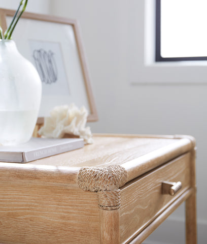 Hooker Furniture Living Room Retreat Pole Rattan End Table