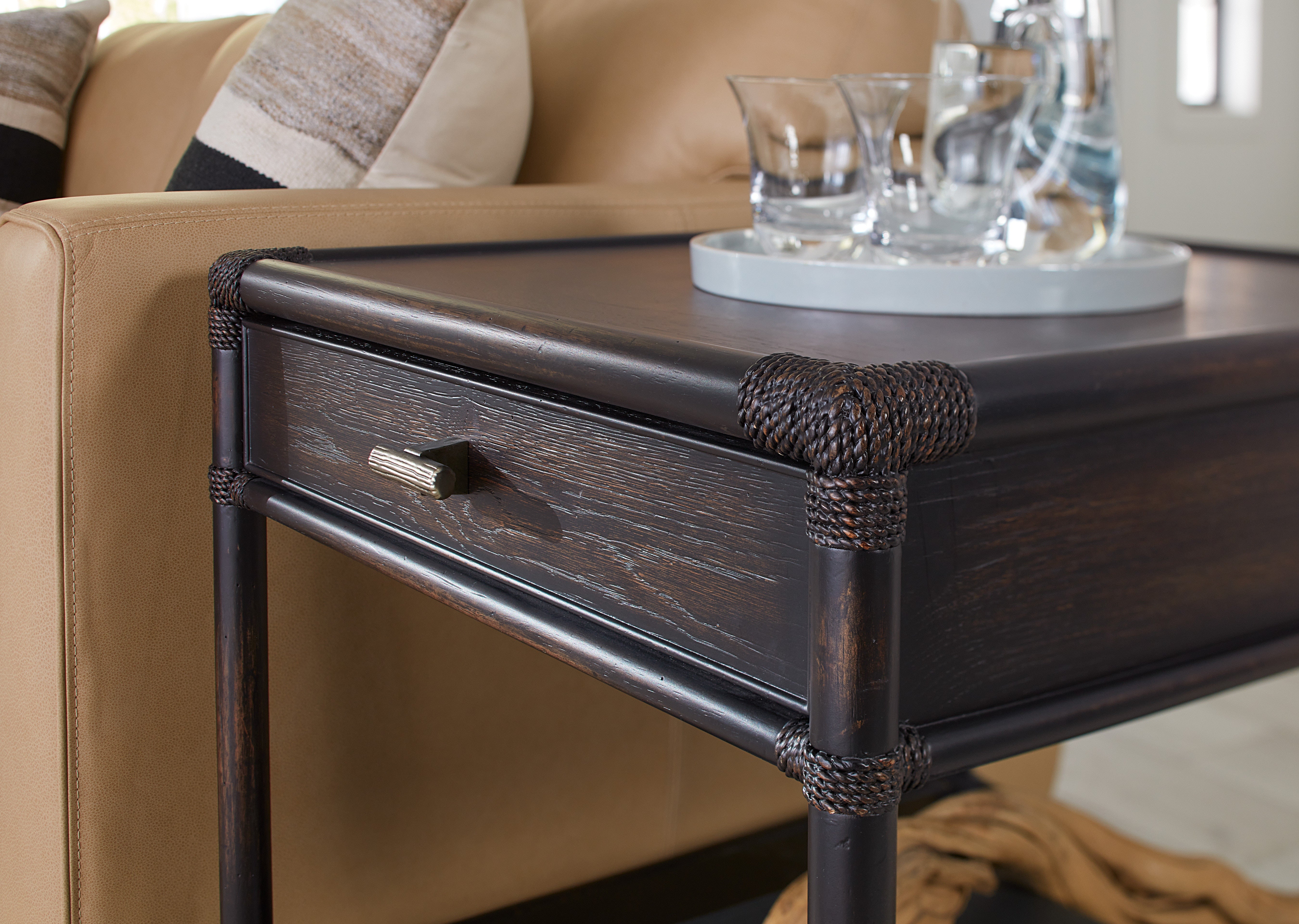 Hooker Furniture Living Room Retreat Pole Rattan End Table