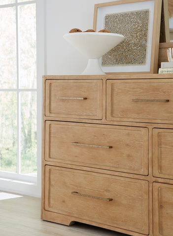 Hooker Furniture Bedroom Retreat Seven-Drawer Dresser