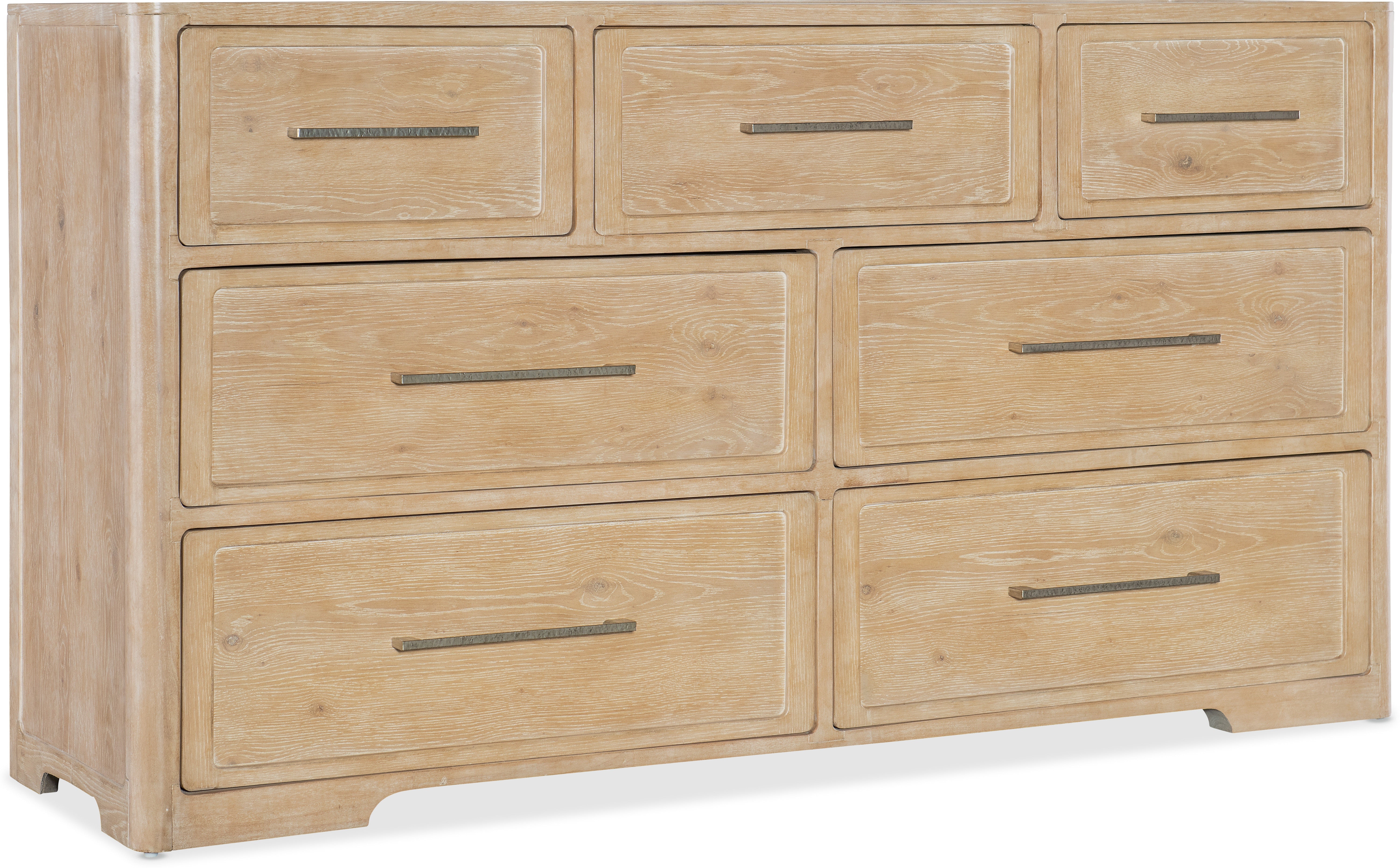 Hooker Furniture Bedroom Retreat Seven-Drawer Dresser