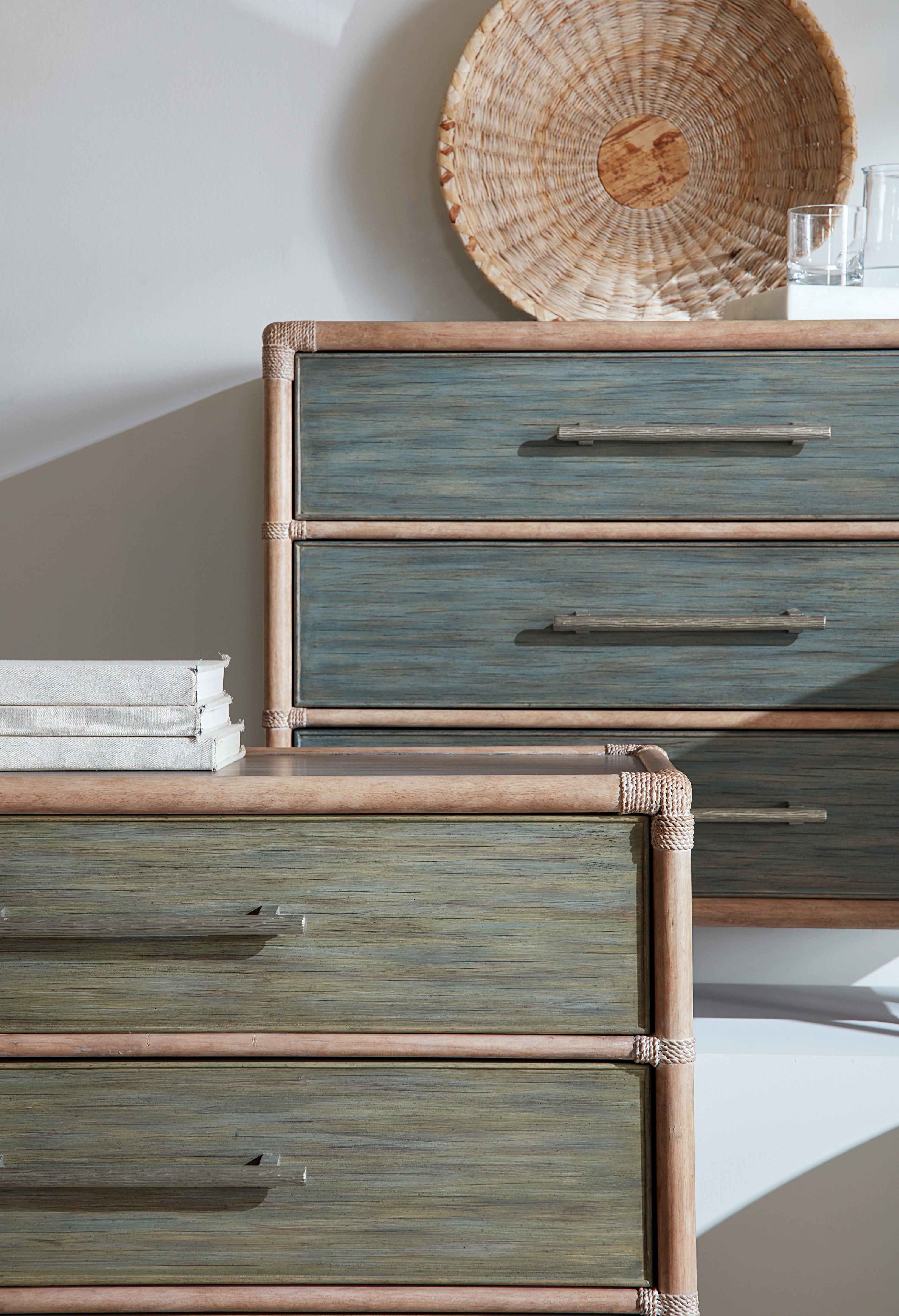 Hooker Furniture Bedroom Retreat Pole Rattan Chest