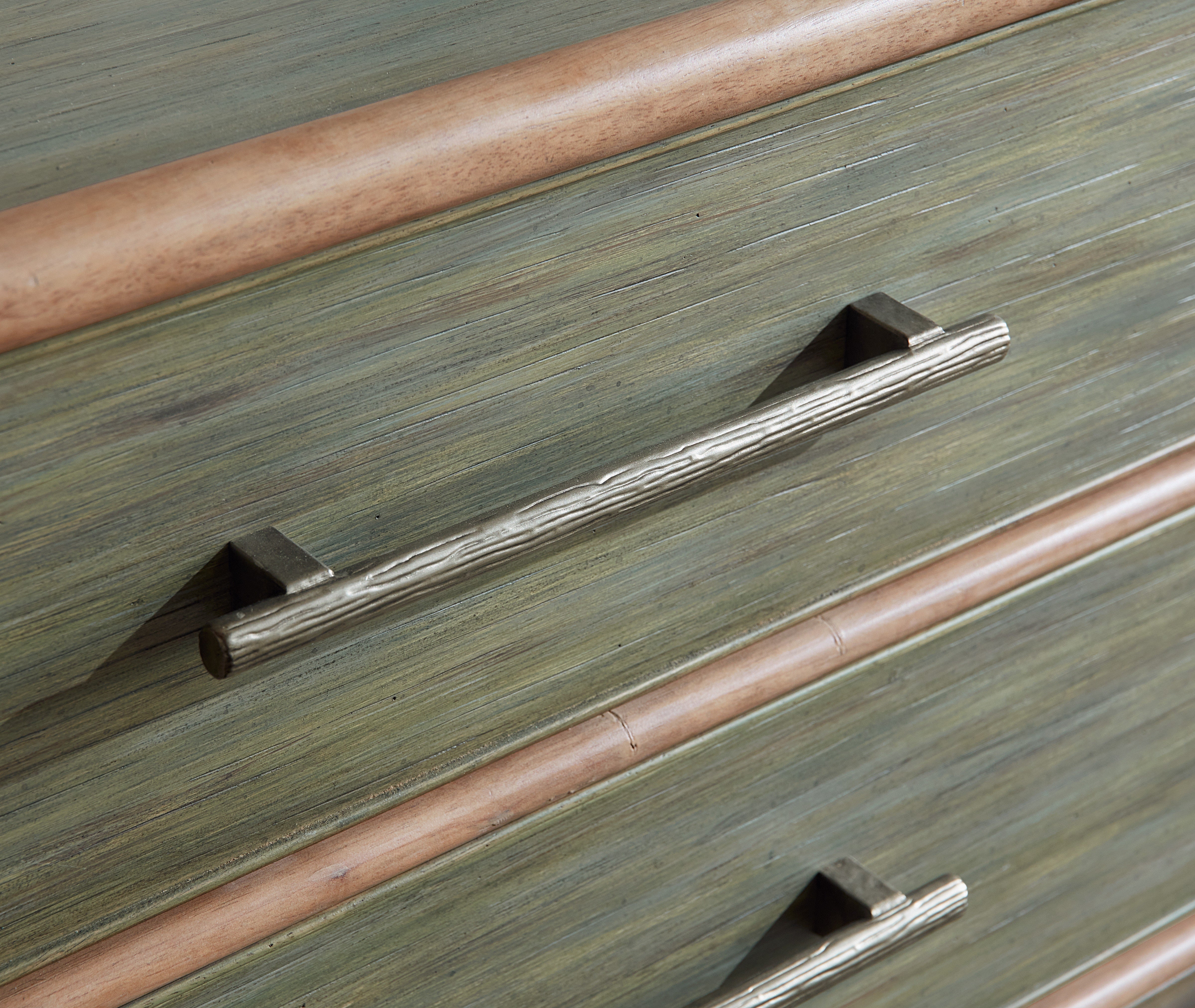 Hooker Furniture Bedroom Retreat Pole Rattan Chest