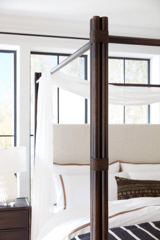 Hooker Furniture Bedroom Retreat Pole Rattan Cal King Upholstered Poster Bed w/Canopy