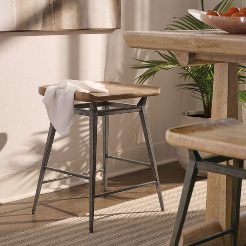 Hooker Furniture Casual Dining Vineyard Row Counter Chair