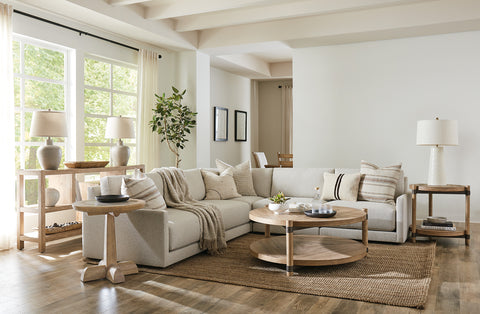 Hooker Furniture Living Room Vineyard Row Round Cocktail Table