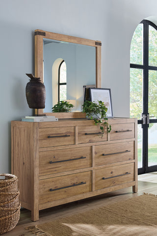 Hooker Furniture Bedroom Vineyard Row Seven-Drawer Dresser
