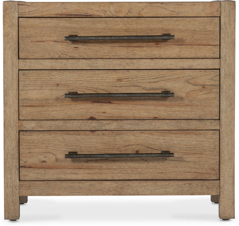 Hooker Furniture Bedroom Vineyard Row Three-Drawer Nightstand