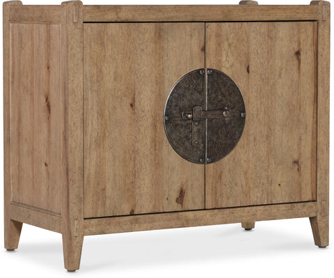 Hooker Furniture Bedroom Vineyard Row Two-Door Nightstand