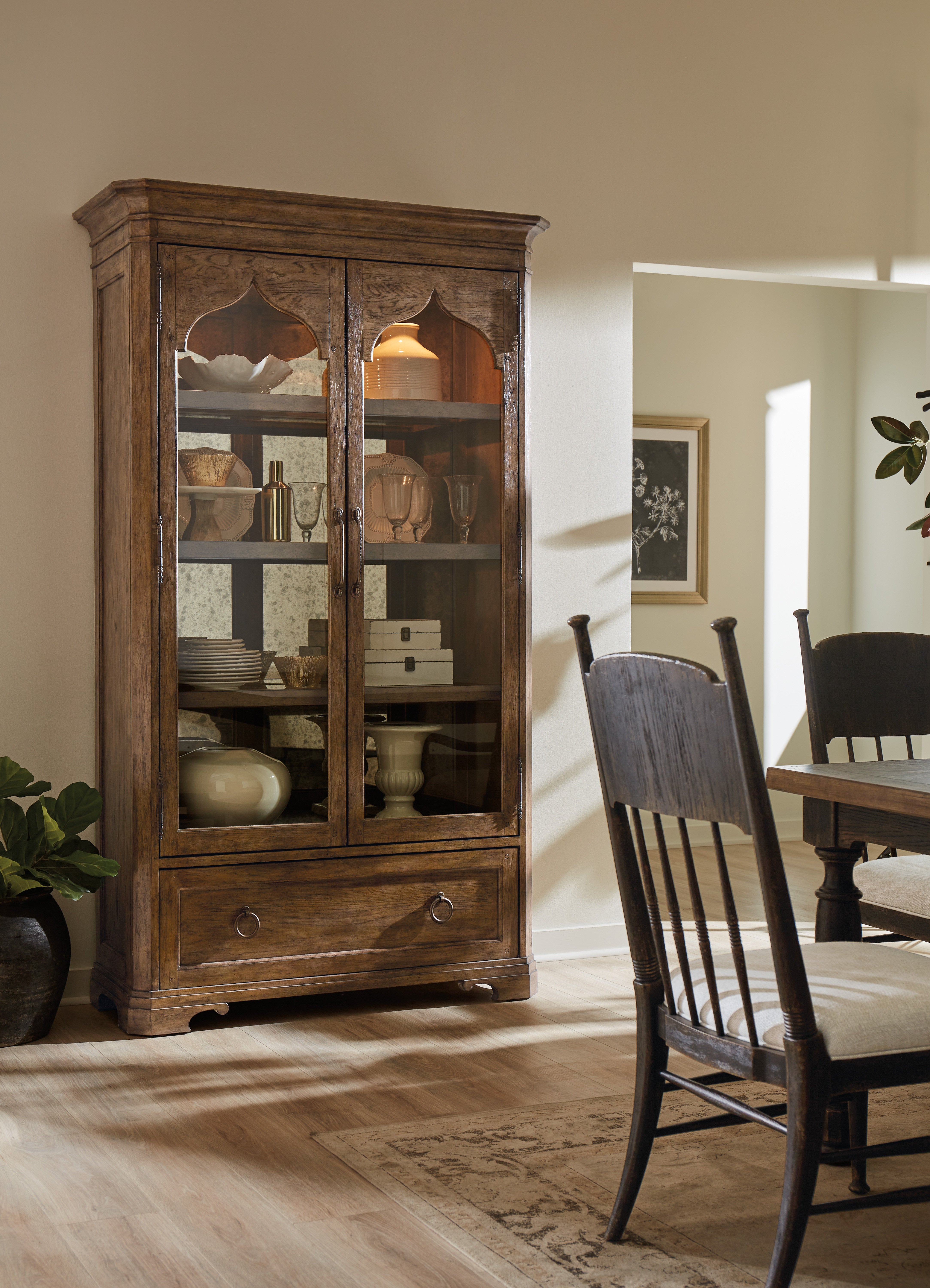 Hooker Furniture Casual Dining Americana Display Cabinet