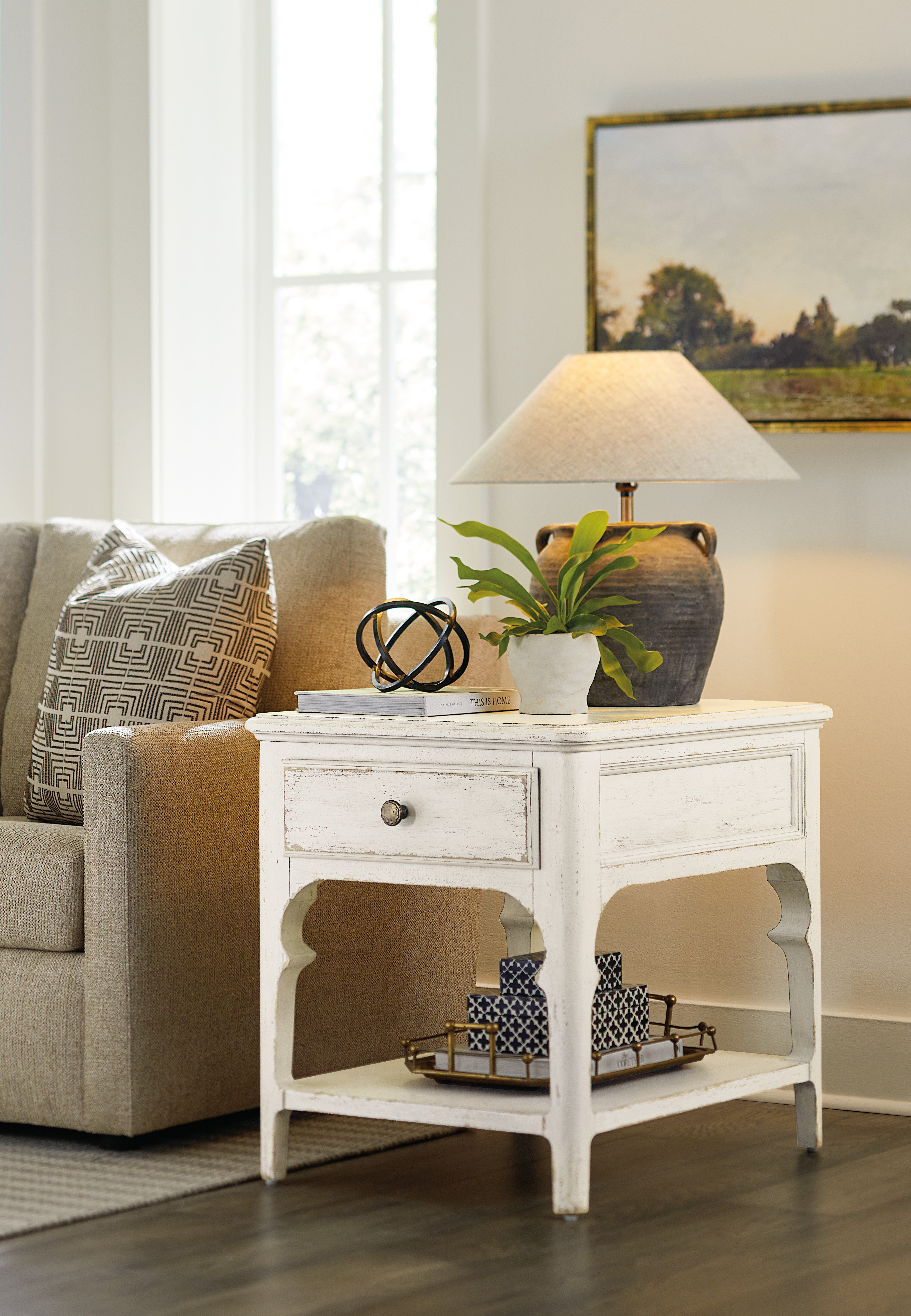 Hooker Furniture Living Room Americana End Table