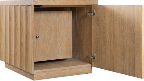Hooker Furniture Living Room Commerce and Market Willow End Table