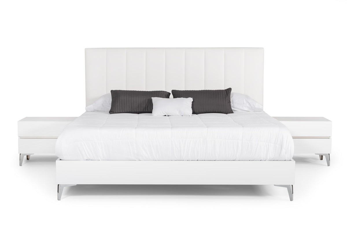 Nova Domus Angela Eastern King Italian White Eco Leather Bed Model VGACANGELA-BED-EK