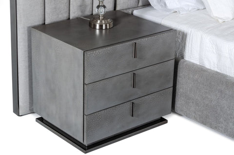 Modrest Buckley Modern Grey & Black Stainless Steel Bed With Nightstands Model VGVC2003-BED