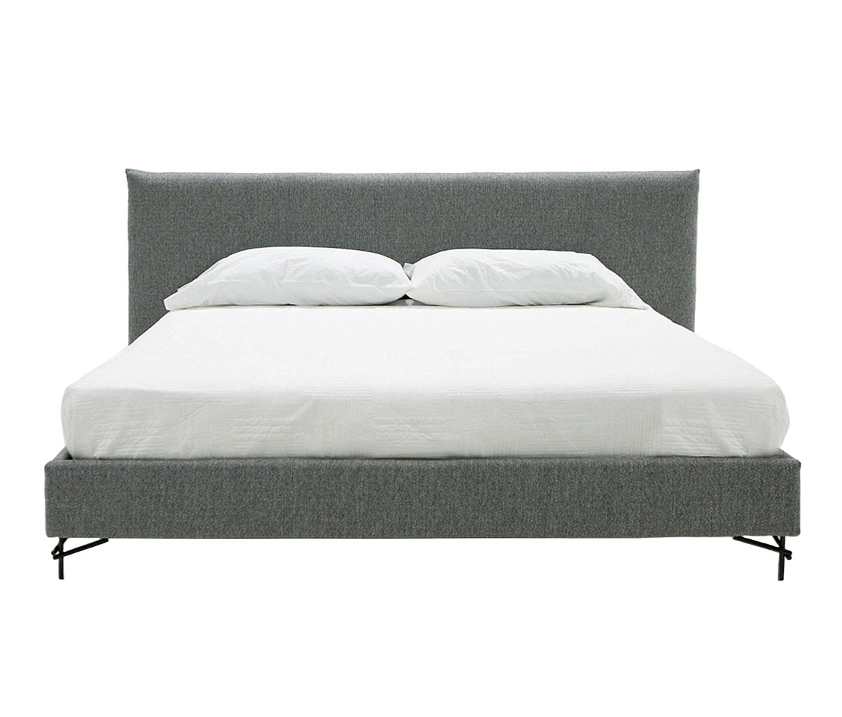 Nova Domus Aria Italian Modern Grey Fabric Bed Model VGAC-ARIA-BED