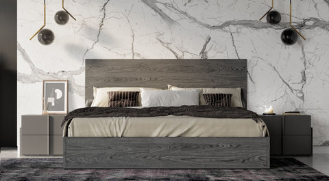 Nova Domus Lucia Italian Modern Matte Grey  |  Elm Grey Bed & 2 Nightstands Set Model VGACLUCIA-BEDNS-SET