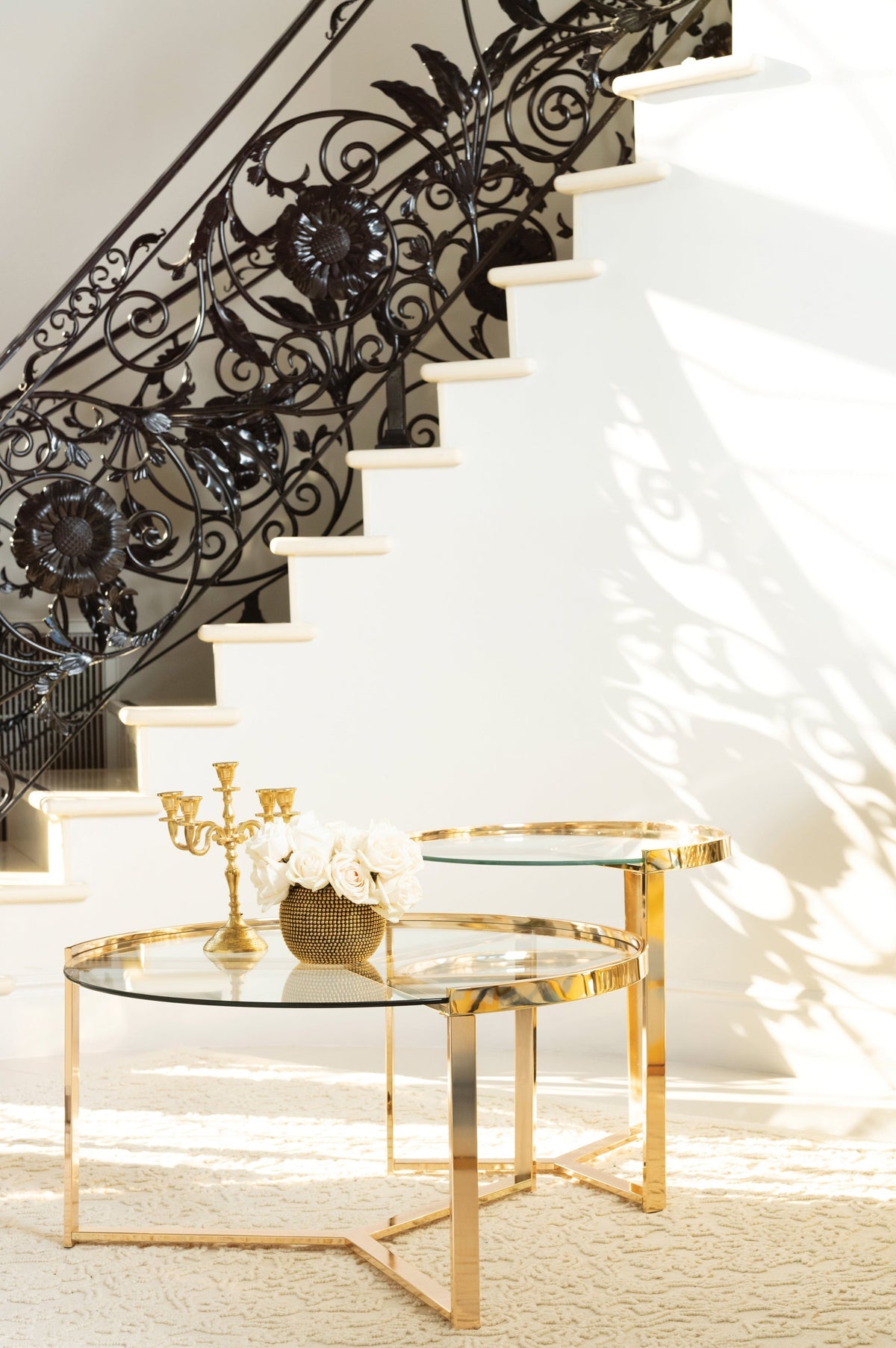 Coaster Delia 2-piece Round Nesting Table Clear and Gold Model 930251